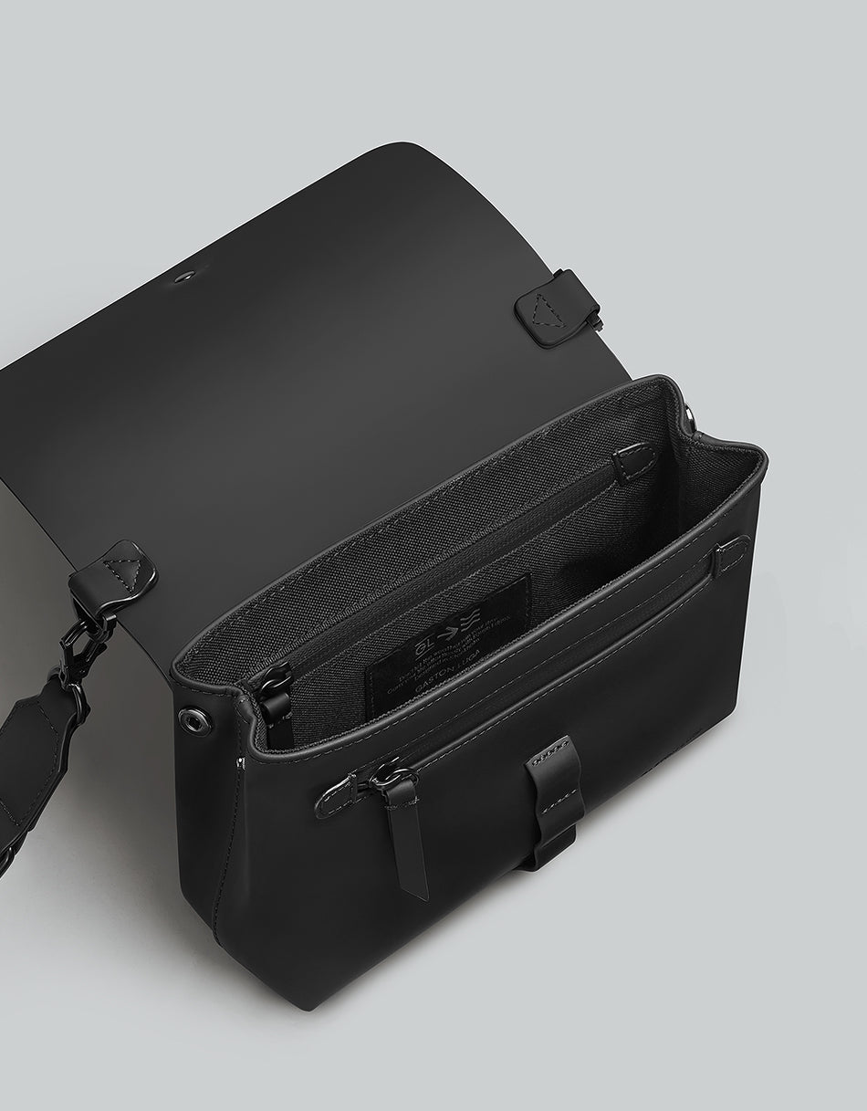 <tc>Gaston Luga</tc> Splash 斜背包 - 黑色 #CB100