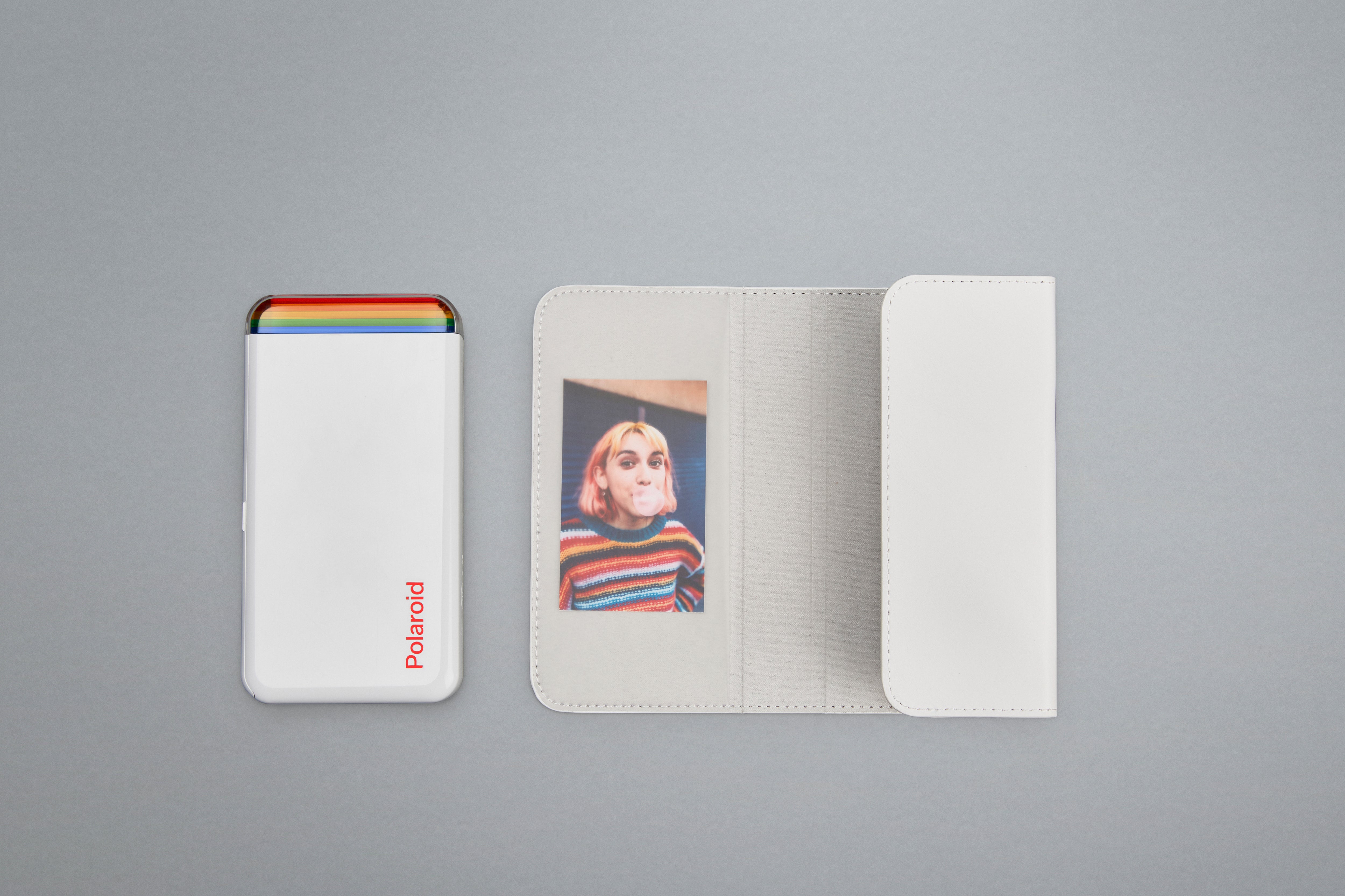 寶麗來Hi·Print 2x3 保護殼即影即有相機照片可攜式打印機保護殼 白
防護性 PU 皮革外層
柔軟的毛氈內層
寶麗萊品牌
彈性彩虹封扣
可存放印刷品的收納袋
尺寸:6.3 x 3.3 x 1.4 英吋(16 x 8.5 x 3.5 公分)