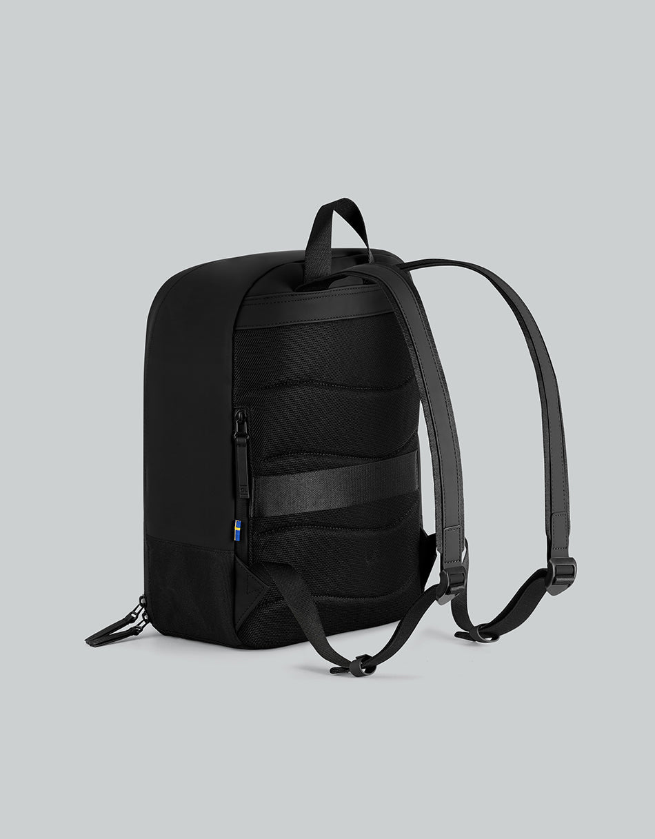 Gaston Luga Dash Daily Backpack 14" - Black #DSDLBP14BK