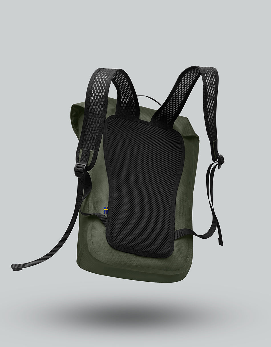 Gaston Luga Lightweight DuoSeal Flap Backpack 14" Black