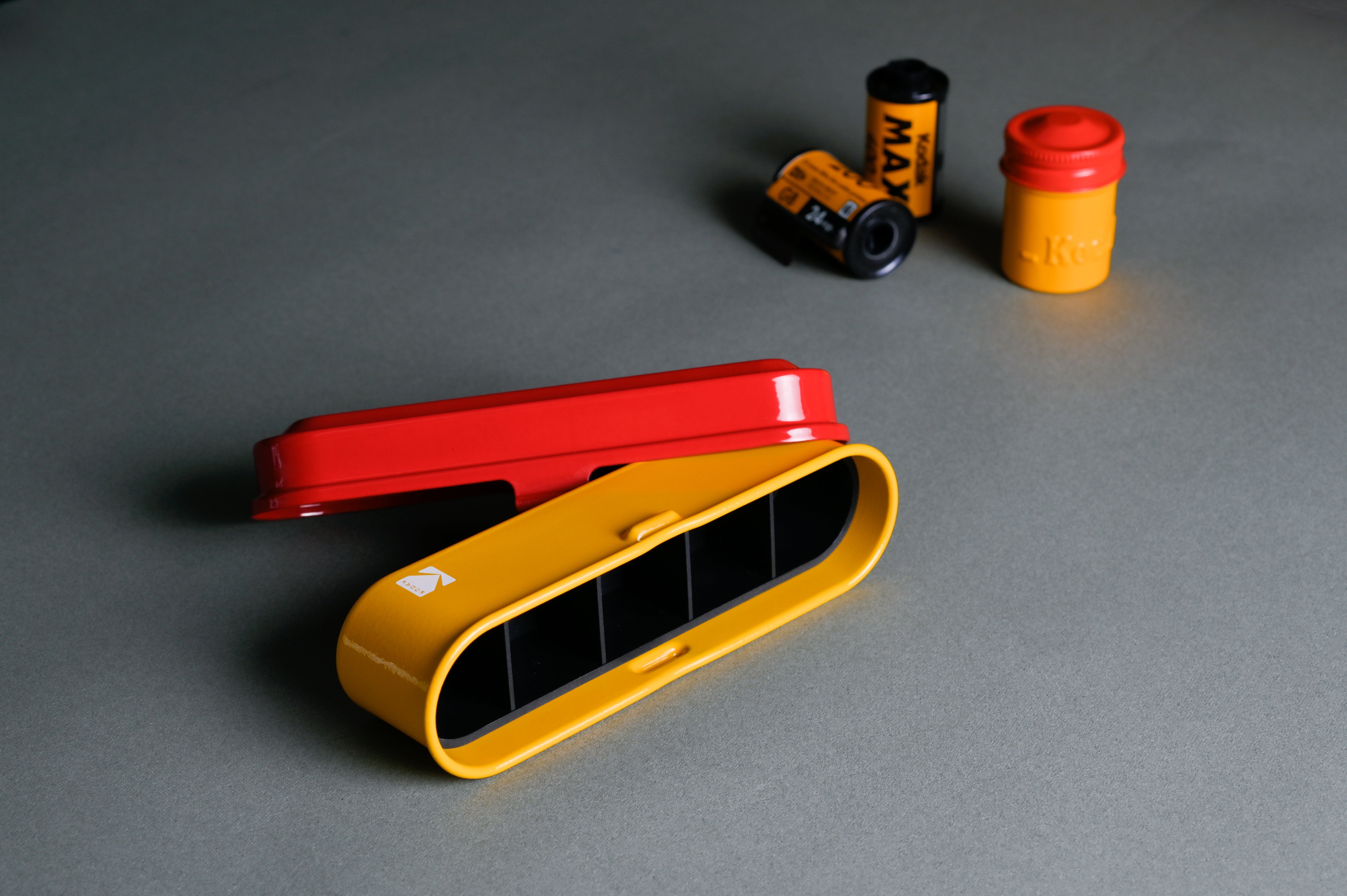 Estuche para película KODAK (135) Rojo