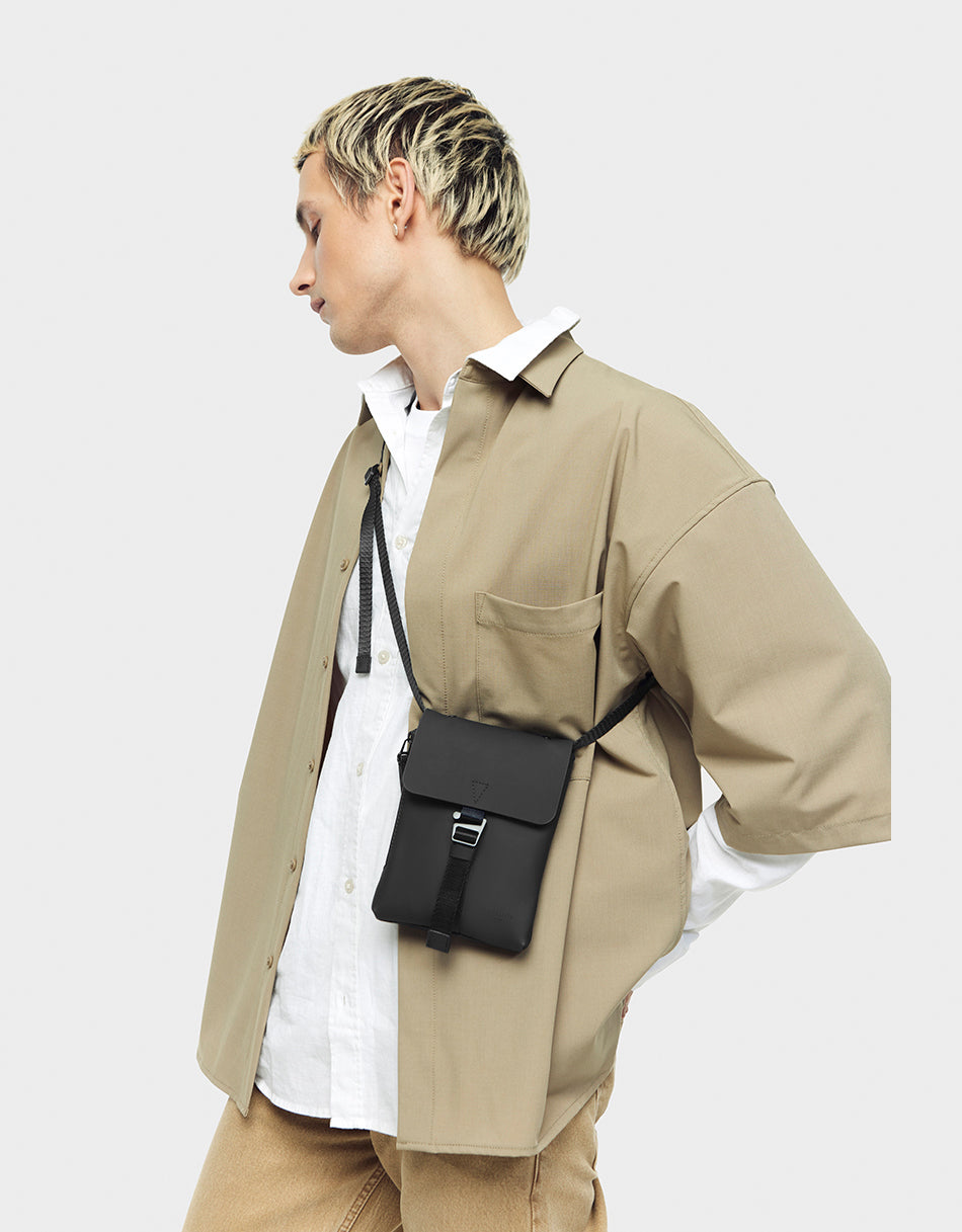 Gaston Luga Splash Mini Crossbody - Negro #RE1401