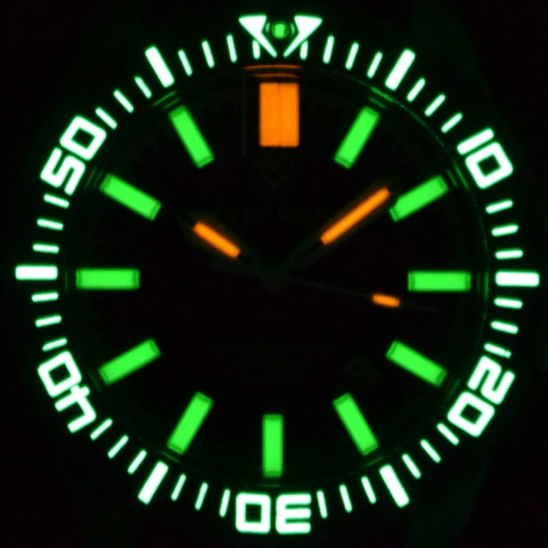 DEEPBLUE Daynight Patriot Bracelet, Green Dial, Green Tubes Watch - BangOn