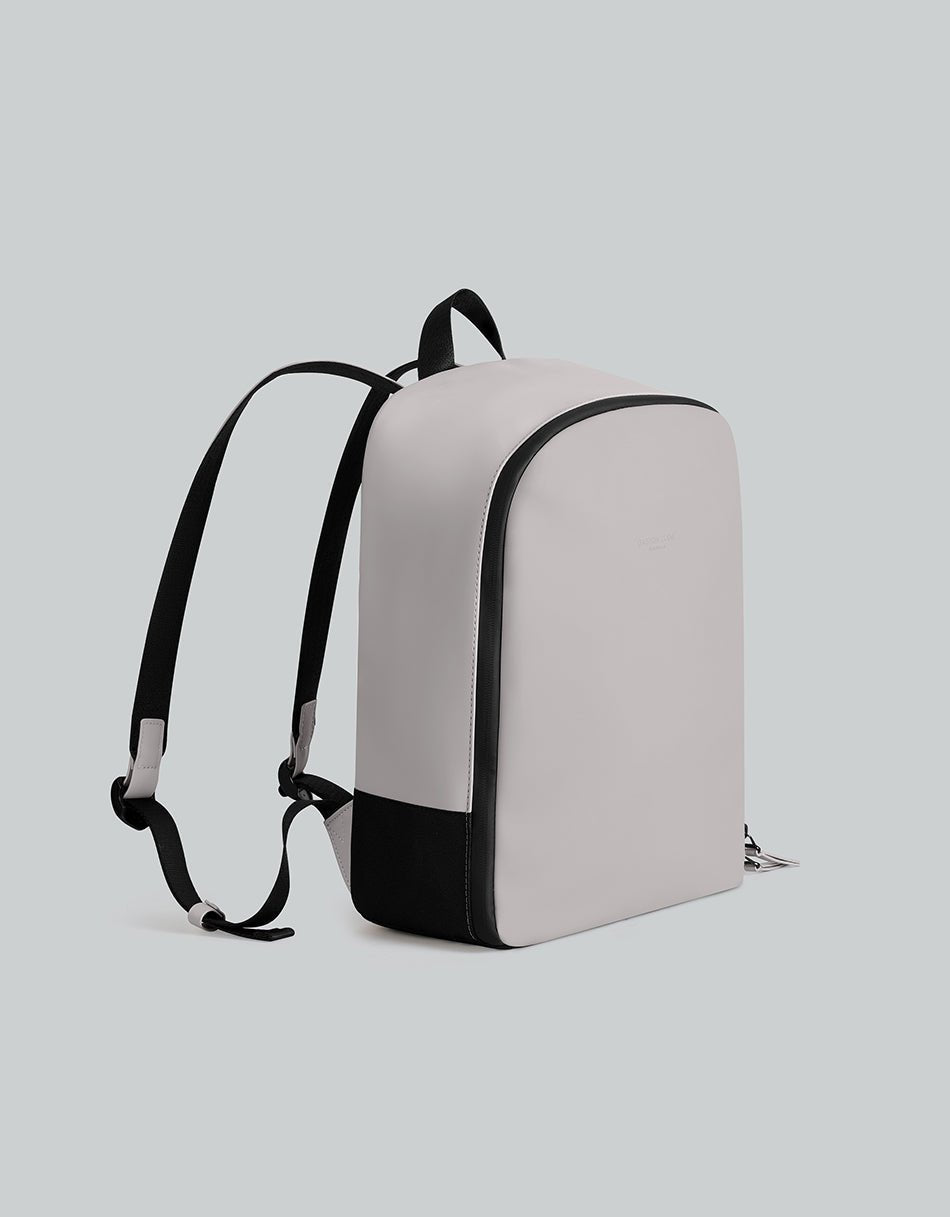 Gaston Luga Dash Daily Backpack 14" - Taupe DSDLBP14TP - BangOn