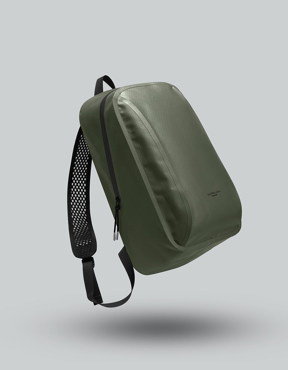 Gaston Luga Lightweight DuoSeal Backpack 14" Black Bag - BangOn