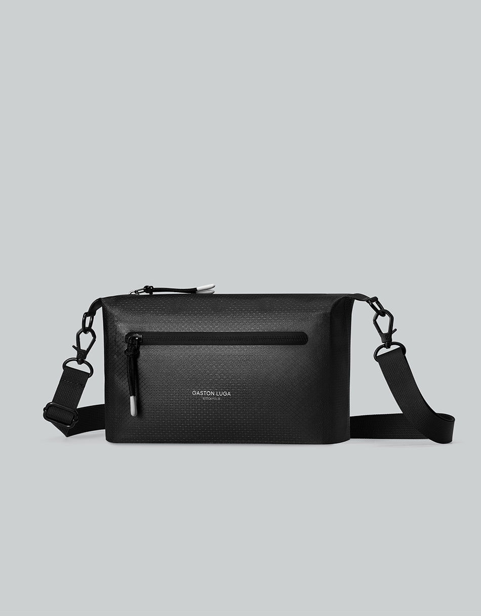 Gaston Luga Lightweight DuoSeal Crossbody - Black - BangOn