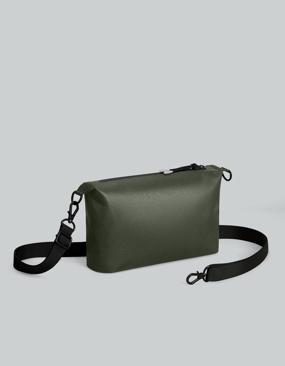Gaston Luga Lightweight DuoSeal Crossbody - Olive - BangOn