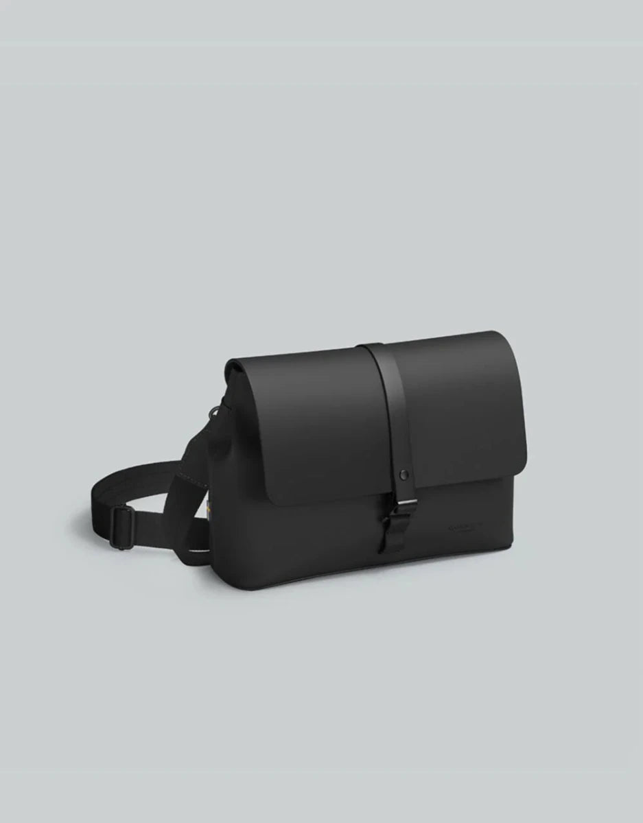 Gaston Luga Spläsh Crossbody Medium - Black - BangOn