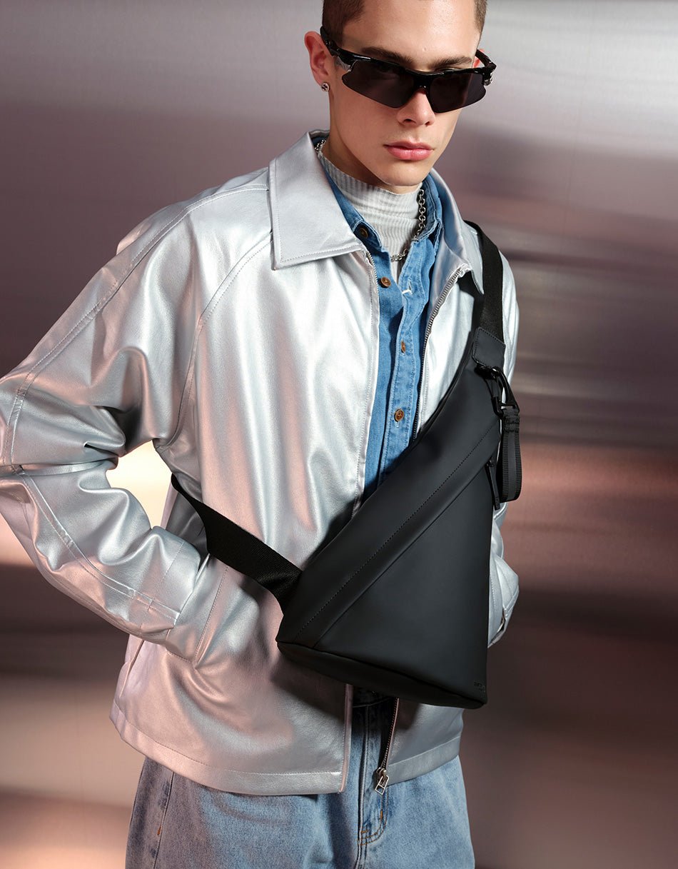 Gaston Luga Spläsh Sling Bag - Black Backpack - BangOn