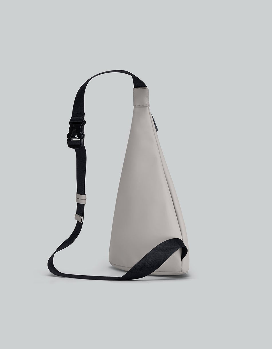 Gaston Luga Spläsh Sling Bag - Taupe SPSLBTP - BangOn