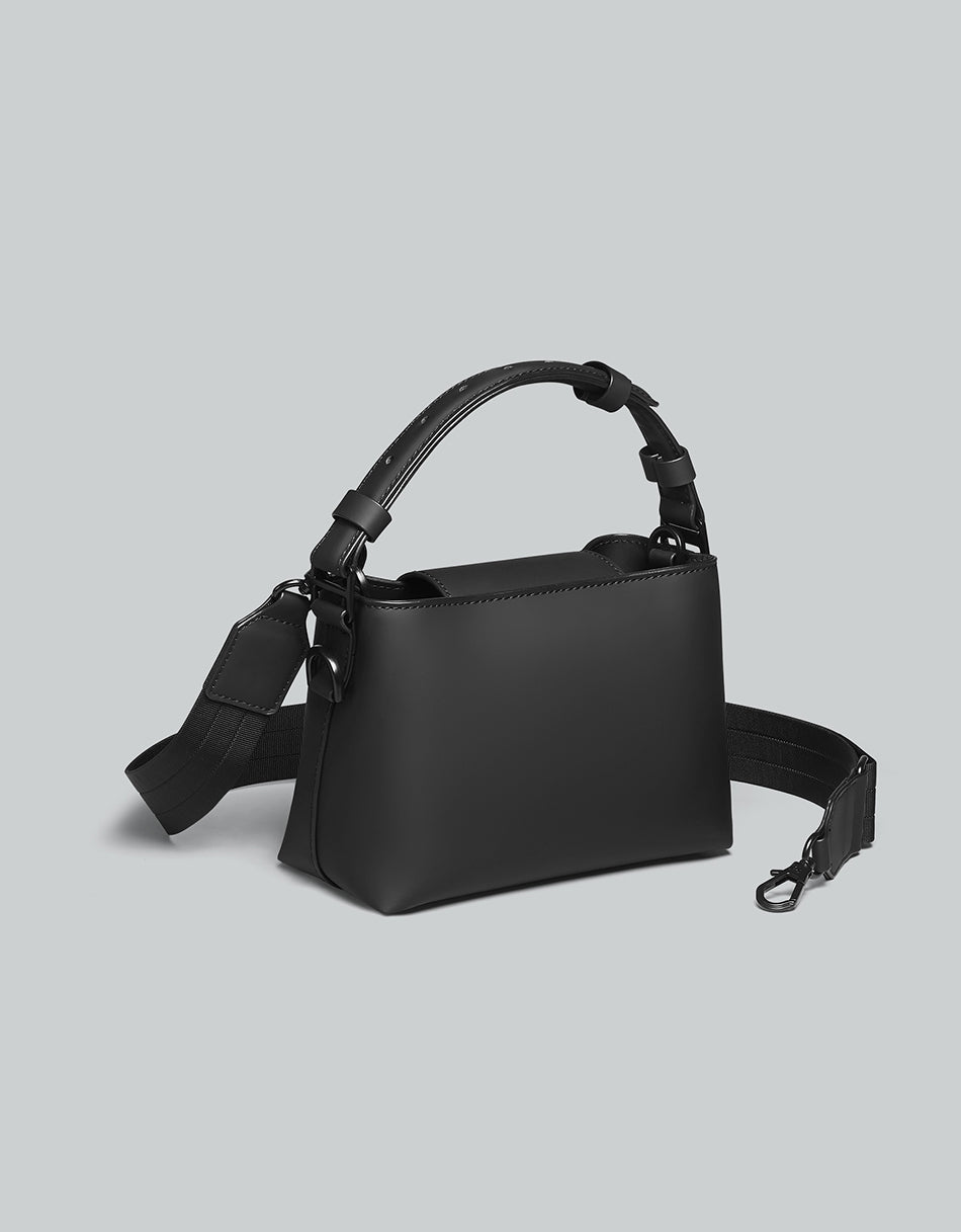 Gaston Luga Splashini Crossbody Bag - Black Backpack - BangOn