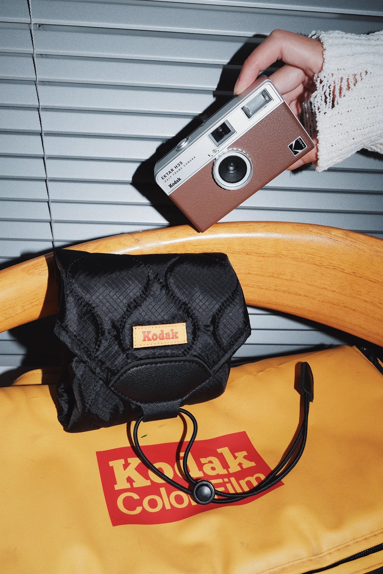 KODAK Camera Wrap Size M 31x31cm (Black) Accessory - BangOn