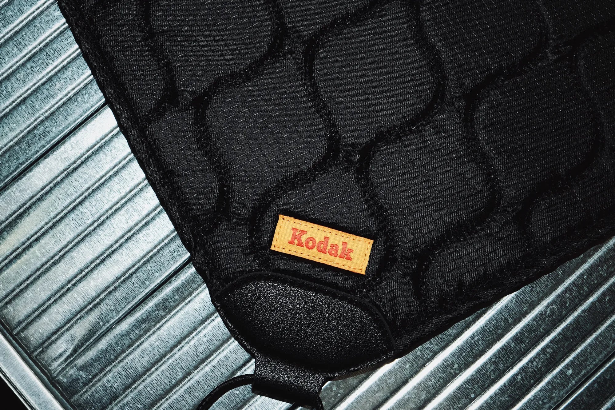 KODAK Camera Wrap Size M 31x31cm (Black) Accessory - BangOn
