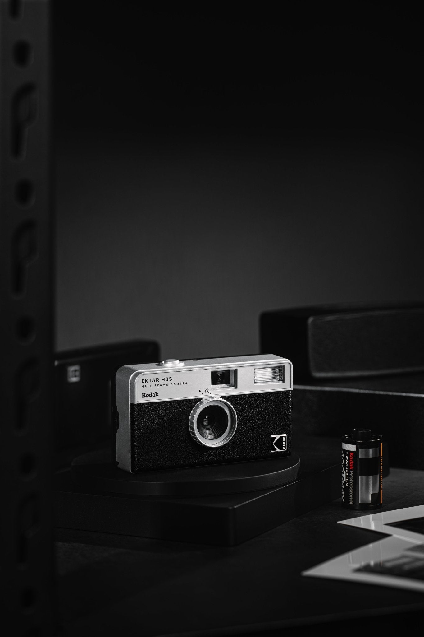 KODAK EKTAR H35 Half Frame Film Camera Black + Kodak Ultramax 24EXP - BangOn