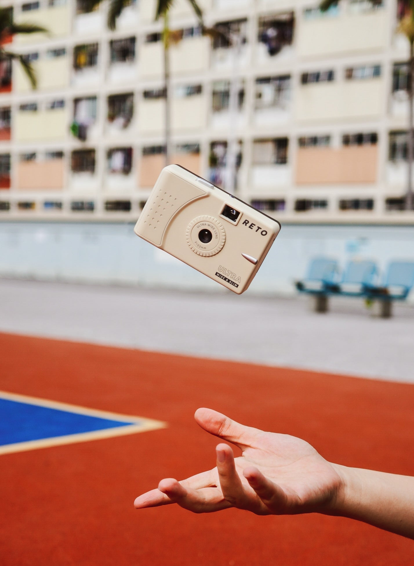 RETO Ultra Wide Slim Film Camera Cream - BangOn