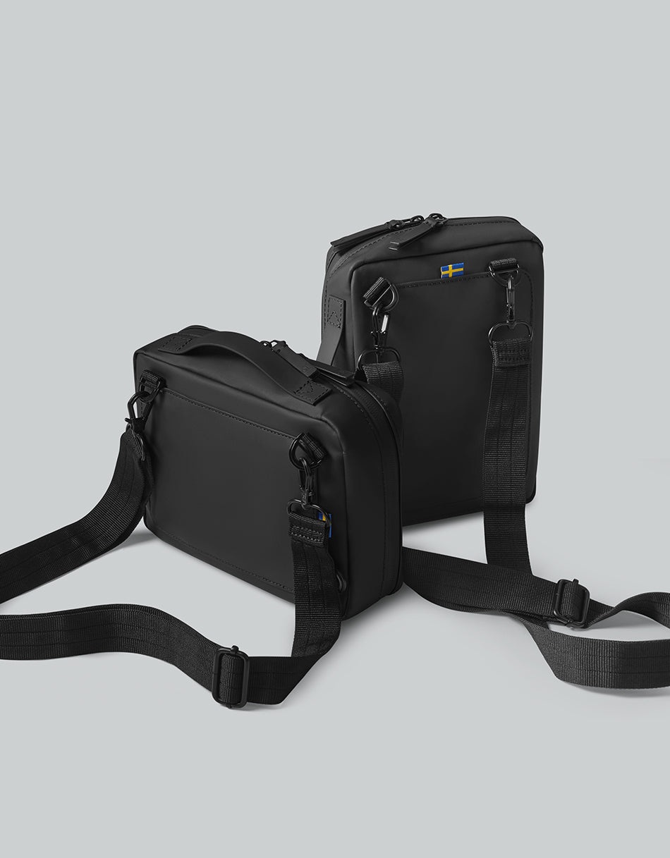 Gaston Luga Dash Box 斜孭袋 - 黑 (尺寸（厘米）:16 X 25 X 2

重量:0.14 kg / 0.31 lbs

容量:0.8L)