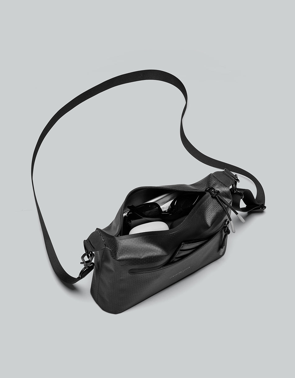 Gaston Luga Leichte DuoSeal Umhängetasche - Schwarz #LWDSCBBK