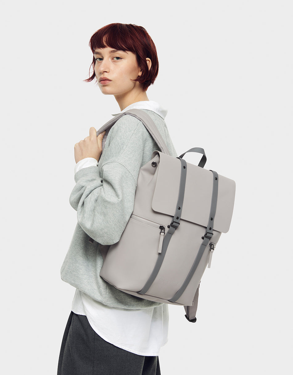 <tc>Gaston Luga</tc> Splash 2.0 - 13" 後背包 - 灰褐色 #RE806