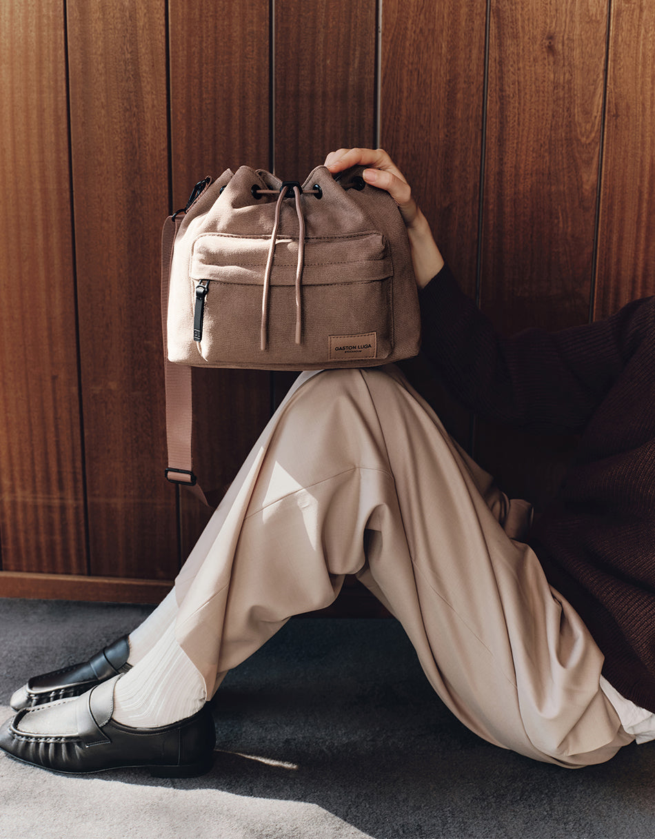 Gaston Luga Spläsh Bucket Crossbody - Weave Dusty Brown