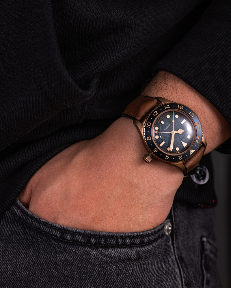 Reloj Automático Basecamp Quest #BCP-BRN-QST