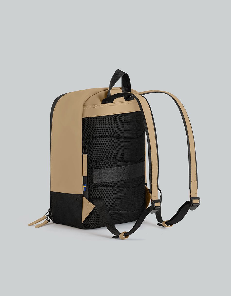 Gaston Luga Dash Daily Backpack 14" - Latte DSDLBP14LT - BangOn