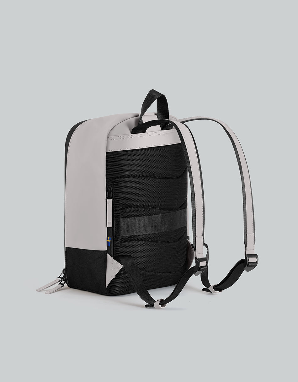 Gaston Luga Dash Daily Backpack 14" - Taupe DSDLBP14TP - BangOn