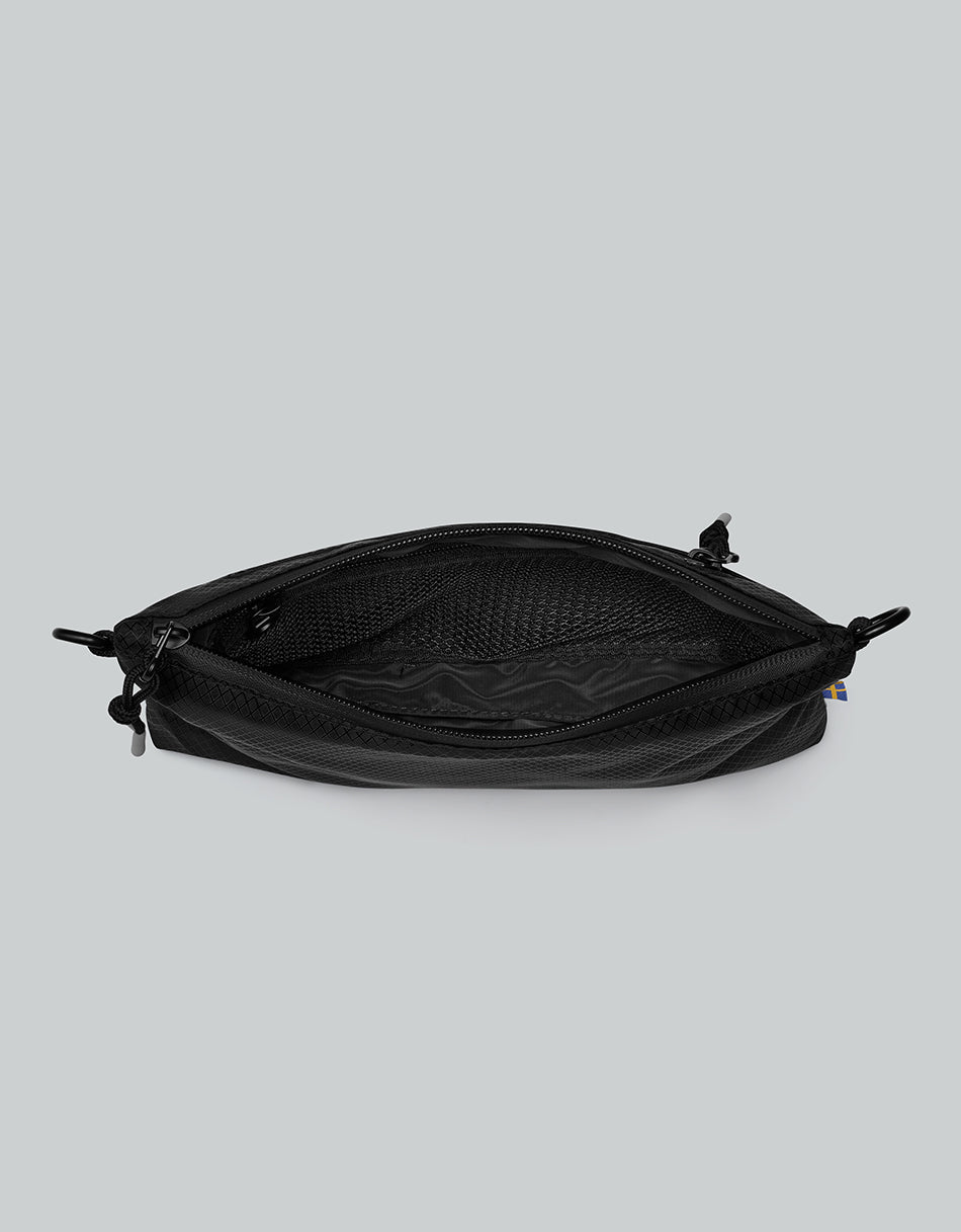 Gaston Luga Lightweight Crossbody Bag - Black - BangOn