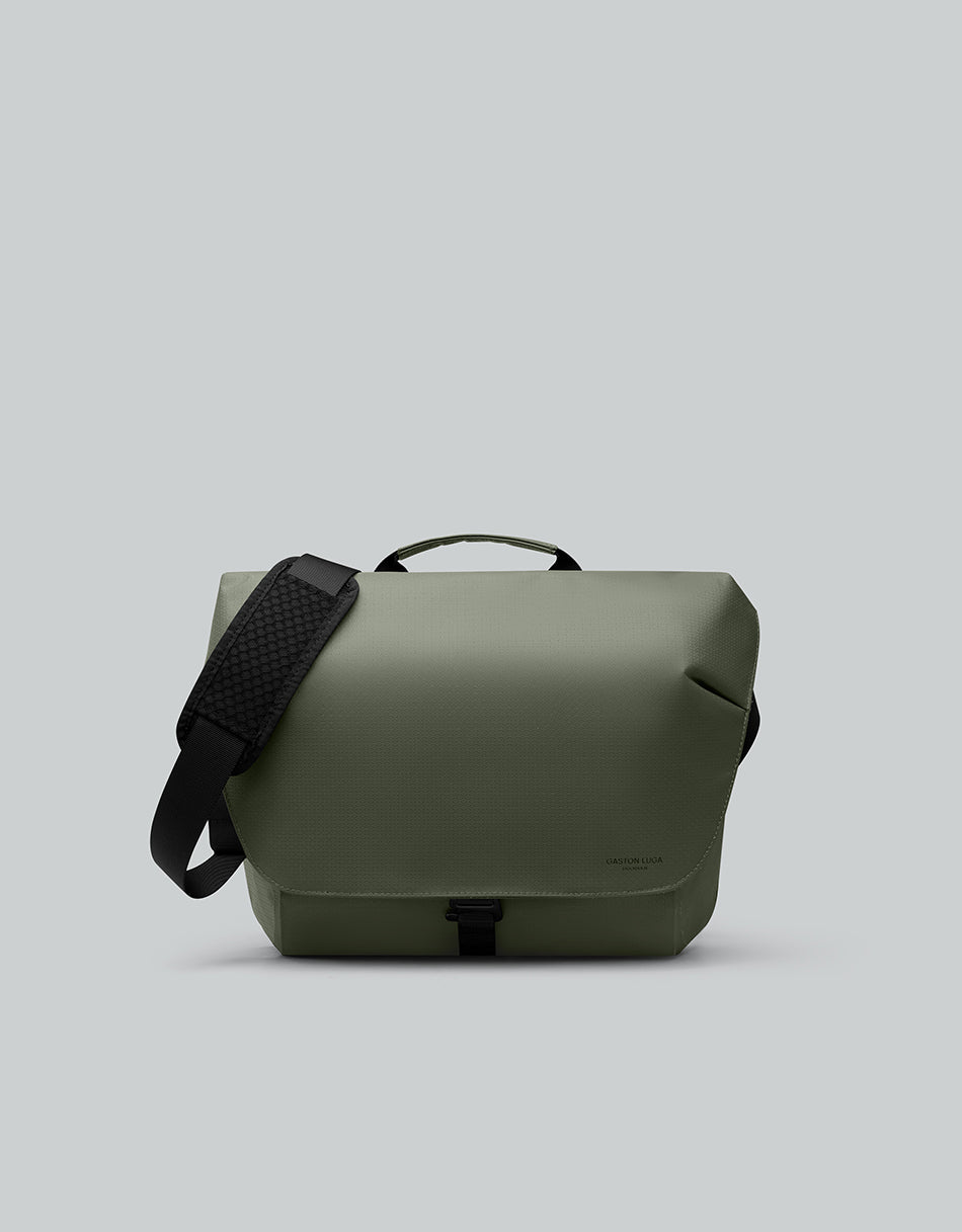 Gaston Luga Lightweight Duoseal Messenger Bag 14" - Olive - BangOn