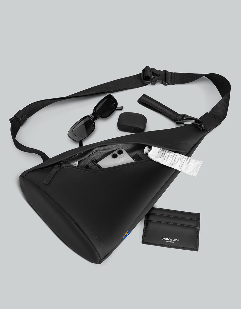 Gaston Luga Spläsh Sling Bag - Black Backpack - BangOn