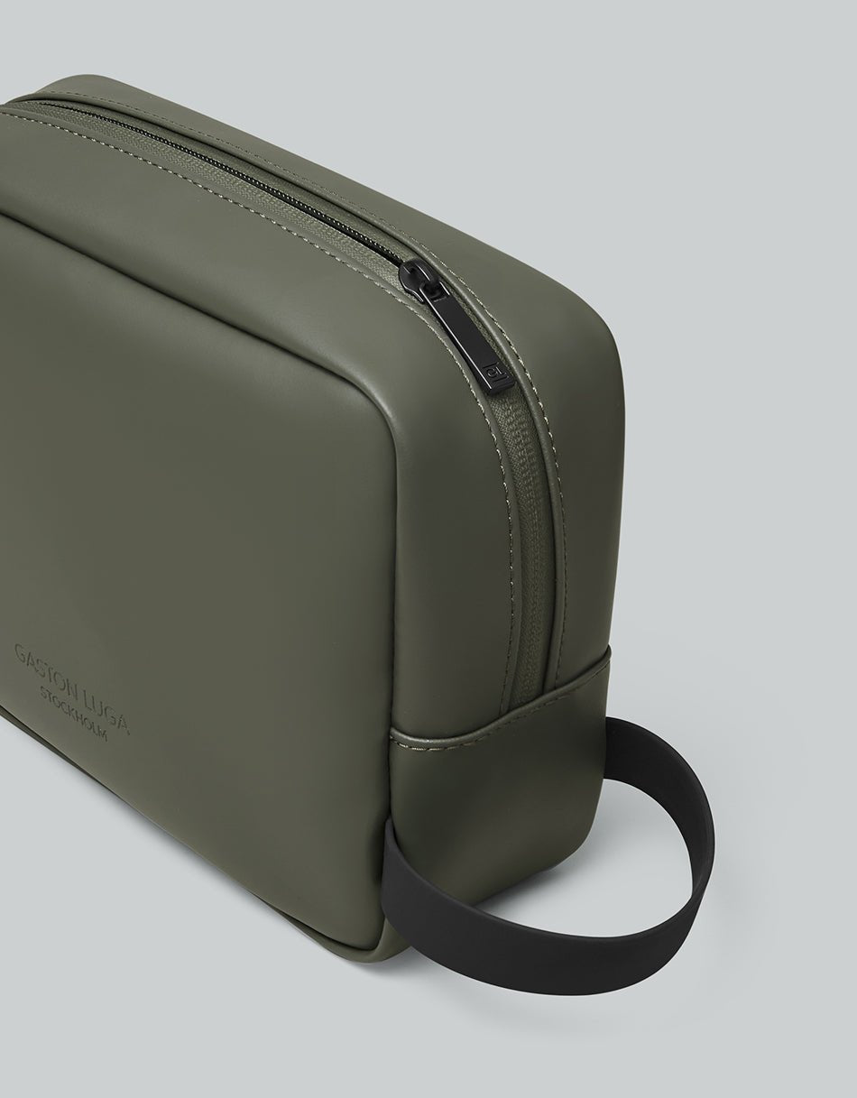 Gaston Luga Splash Toiletry Bag Olive Backpack - BangOn