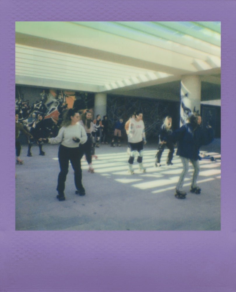 Polaroid Go Generation 2 – Purple Instant Camera - BangOn
