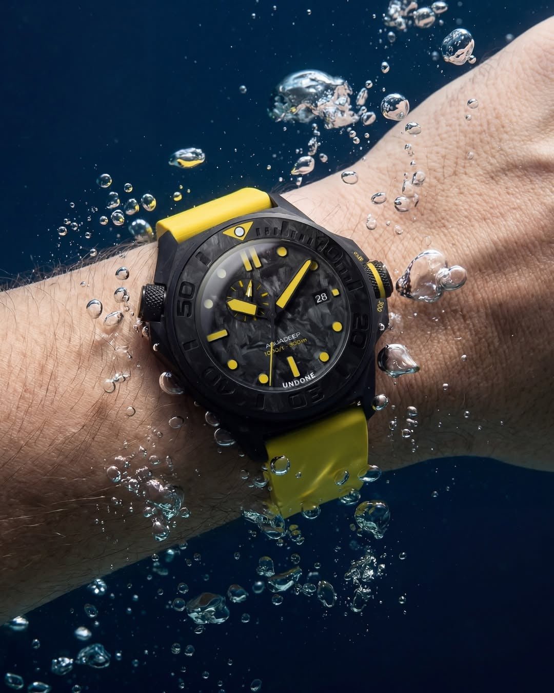 UNDONE Aquadeep Submerge Carbon Watch - BangOn